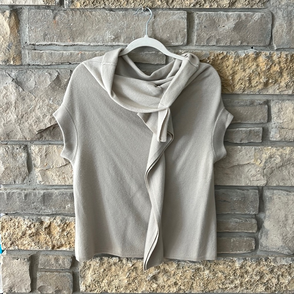 Robert Rodriguez Cream Cashmere Short Sleeve Asymmetrical Sweater Medium